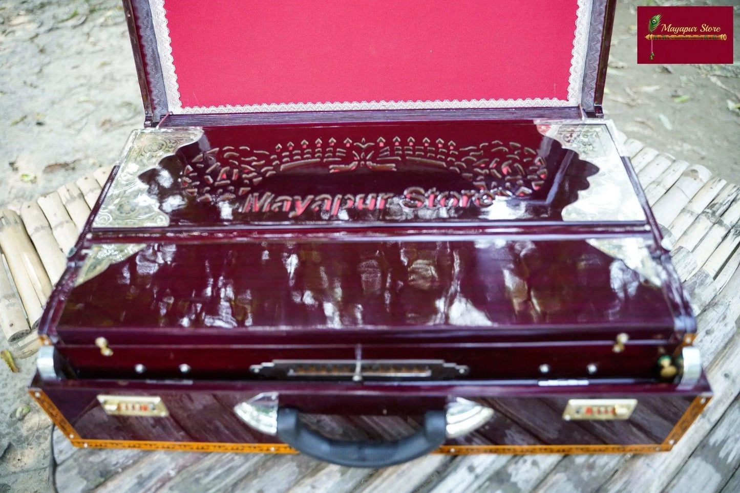 4 Line 13 Scale Changer Professional Harmonium Available in "Premier Star Reeds" 440 / 432 Hz Tune, 37 Movable Keys - MAYAPURSTORE